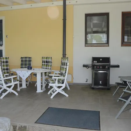 Eule Guest house *